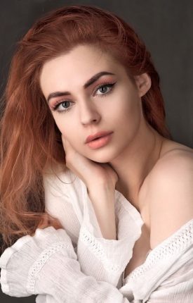 girl-5366094_1920